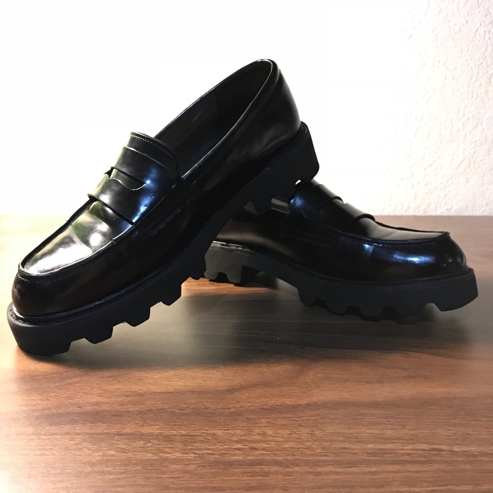 Zara Trafaluc patent loafers